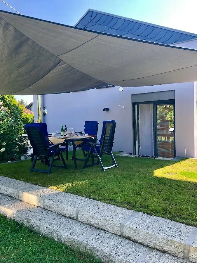 Villa Wohnen-auf-Zeit-am-See Großostheim Ferienhaus